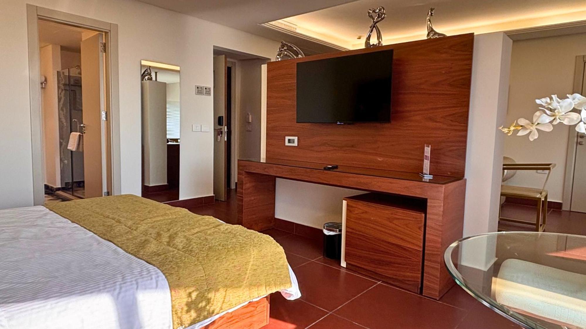 ג'ונייה Hotel Xperience מראה חיצוני תמונה