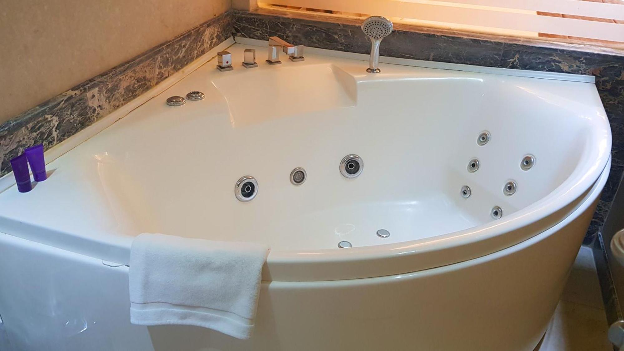 ג'ונייה Hotel Xperience מראה חיצוני תמונה