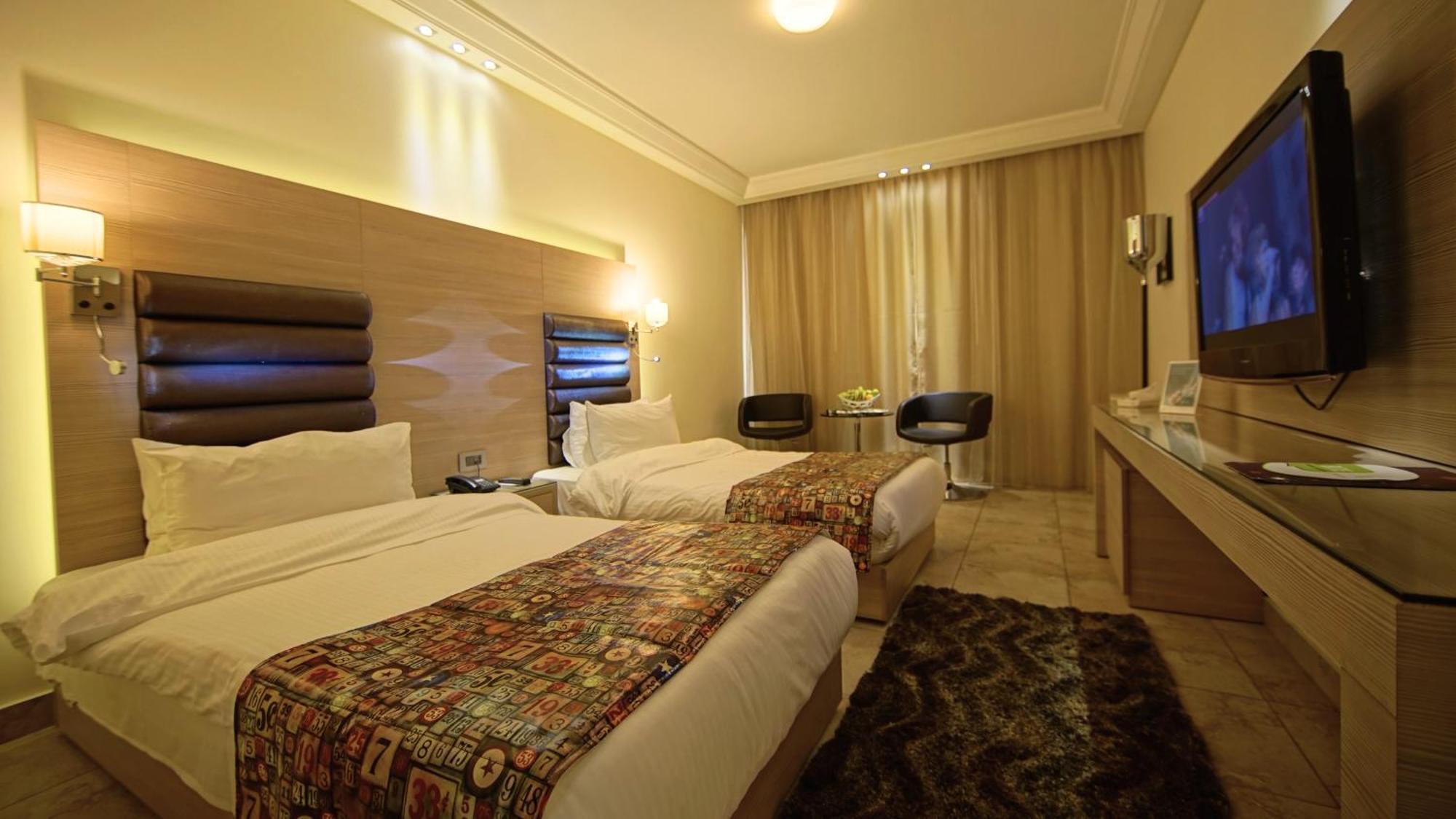 ג'ונייה Hotel Xperience מראה חיצוני תמונה